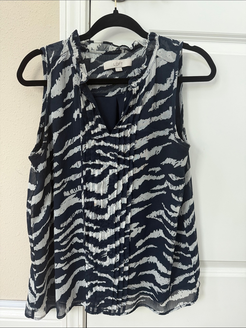LOFT Navy and White Sleeveless Zebra-Print Pleated Camisole